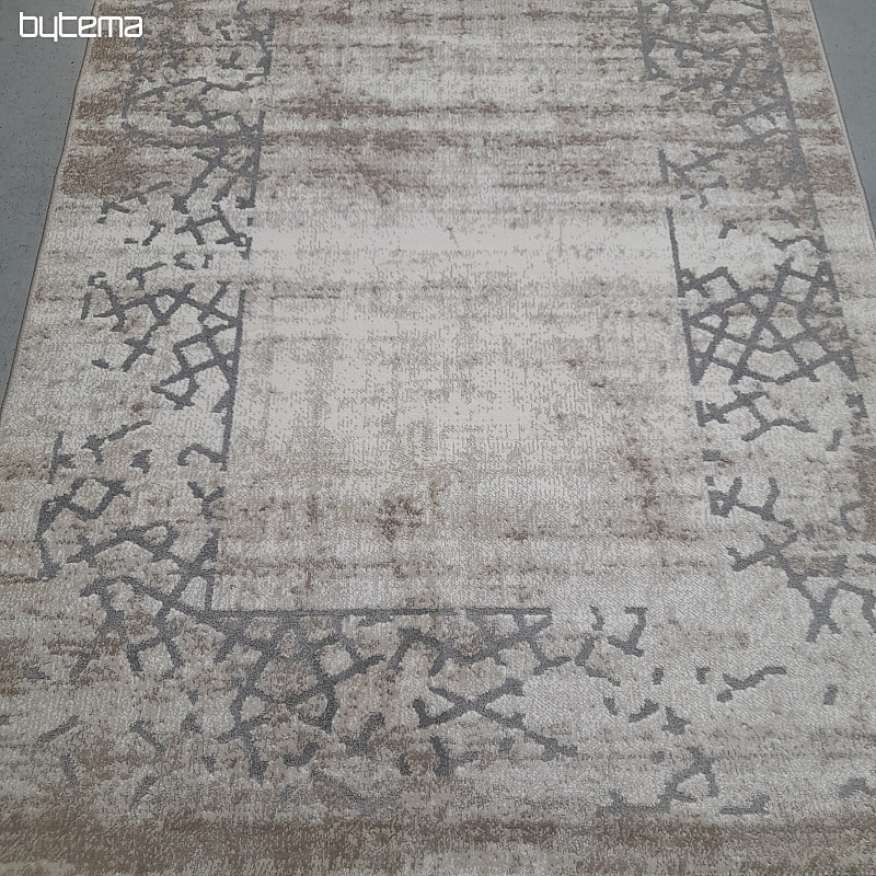 SAGA rectangular and ornamental piece carpet