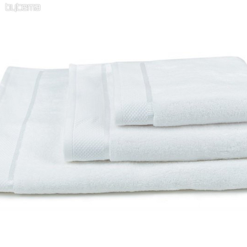 Towel and bath towel MICRO white